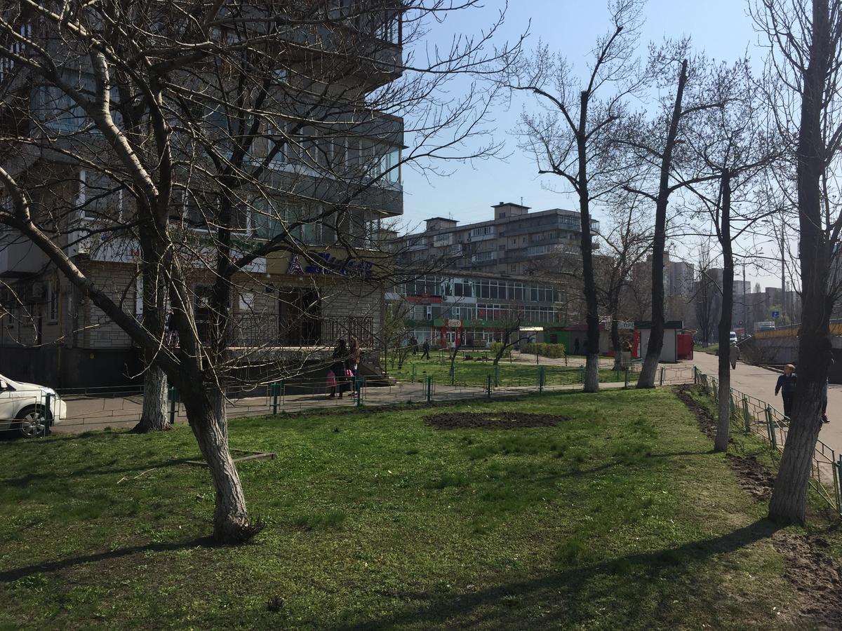 ARTAL Apartment on Iordanskaya 22 Kiev Bagian luar foto